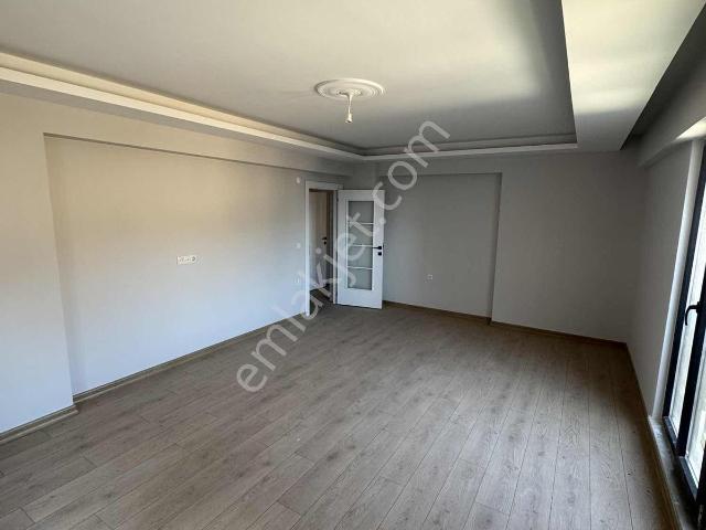 Velibabada Yeni Binada Kiralık 3+1