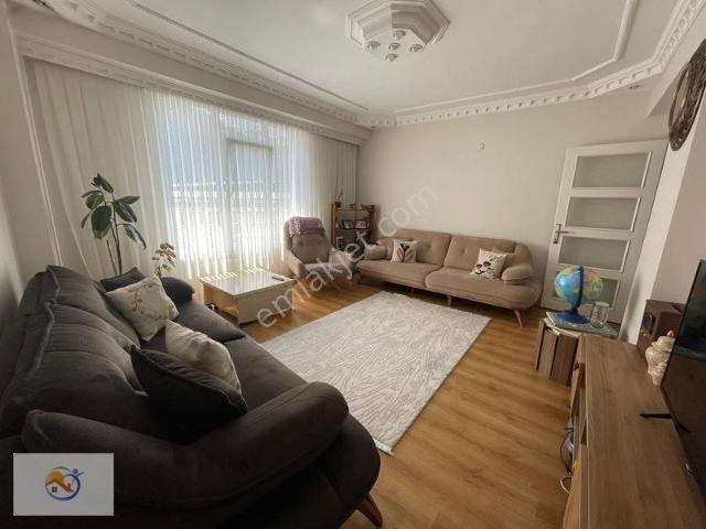 Veliefendi Mah Satılık Dubleks Daire 200 M2 3+2 Yüksek Tavanlı