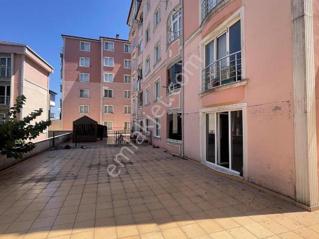 Veliköy'de Kiralık 3 + 1 Daire 150 Metre² Büyük Teresli Daire