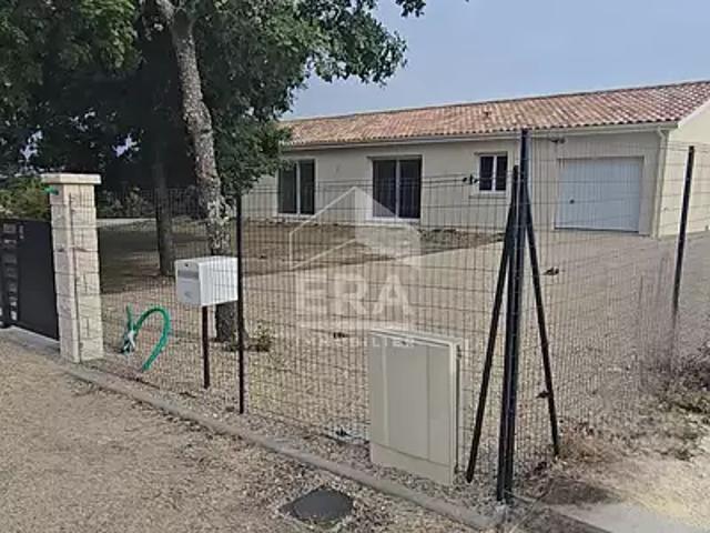Vélines 24230 Achat / Vente maison 5 pièces t5 au dernier étage
