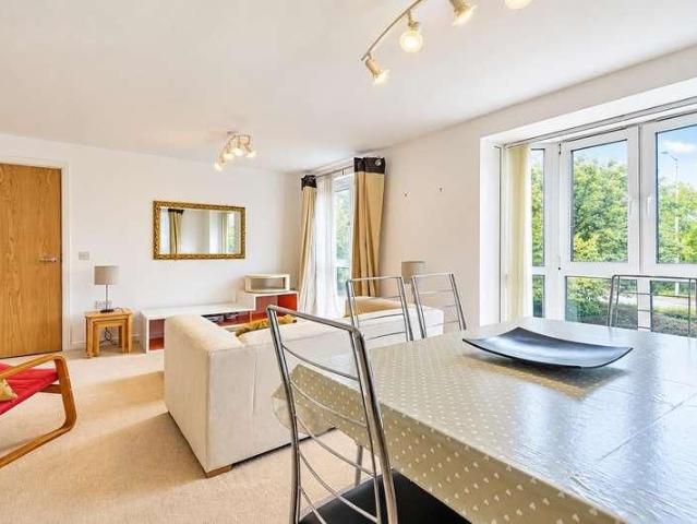 Vellacott Close, Cardiff Bay, CF10