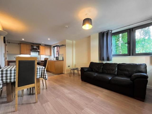 Velocity North, Leeds 2 bed flat to rent £1,150 pcm £265 pw