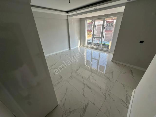Vepaş'tan Çarşı Merkezde Kiralık Geniş 2+0 Sıfır Daire