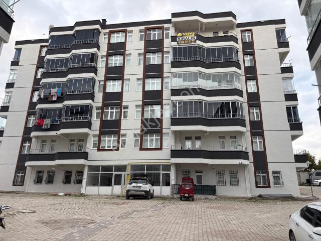 Vepaş'tan Esentepe Yaşam Sitesi'nde 3+1 Kiralık Daire 140 M²