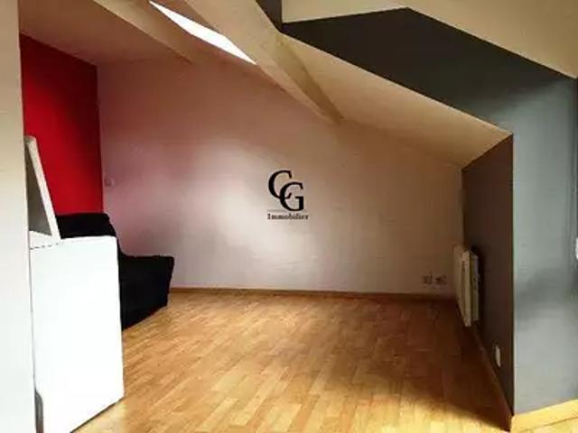 Vertou 44120 Location appartement 1 pièce t1 au dernier étage