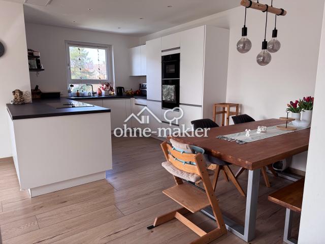 Vertragsfreie 4 Zimmer Neubauwohnung mit TG Stellplatz und großem Balkon in ruhiger Lage