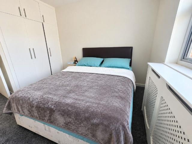 Verulam Court, Woolmead Avenue, London NW9, 2 bed shared accommodation to rent, £1,200 pcm | PrimeLocation