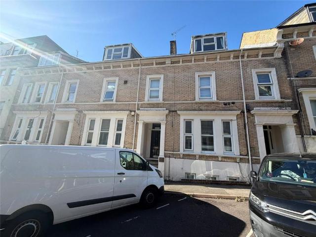 Verulam Place, Bournemouth, Dorset, BH1 2 bed apartment to rent £1,150 pcm £265 pw