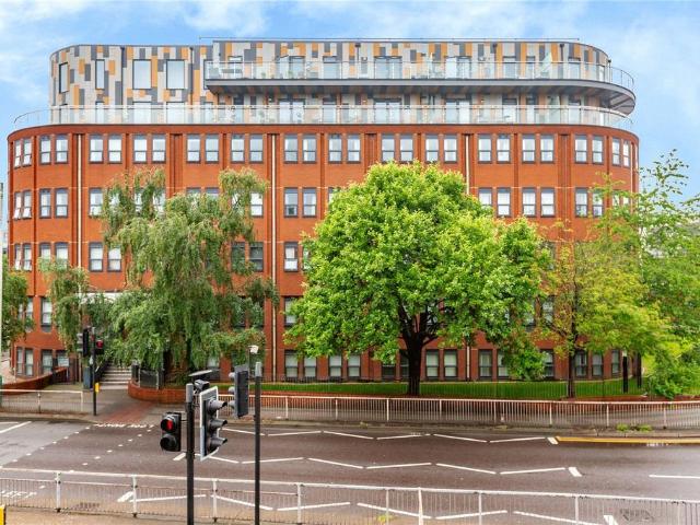 Verve Apartments, 5 Mercury Gardens. 1 bed apartment to rent £1,350 pcm £312 pw