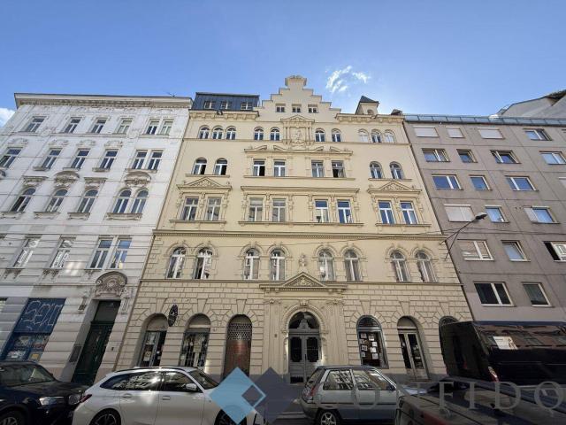 Verwirklichen Sie Ihren Wohntraum – großzügige, sanierungsbedürftige Dachgeschosswohnung in Mariahilf