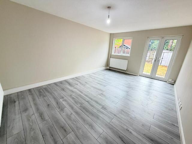 Verwood Road, Harrow HA2 2 bed terraced house to rent £1,850 pcm £427 pw