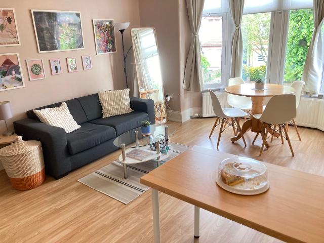 Very Near Hamilton Road Area, Ealing Broadway East W5, 1 bed flat to rent, £1,700 pcm | PrimeLocation