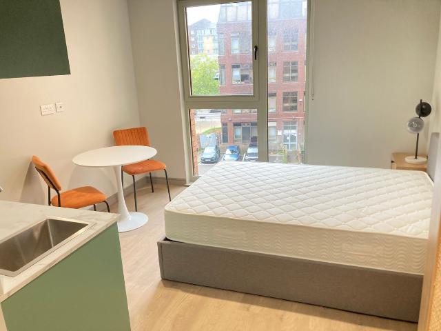 Very Near Victoria Road Area, Feltham Town Centre Area TW13, Studio to rent, £1,200 pcm | PrimeLocation