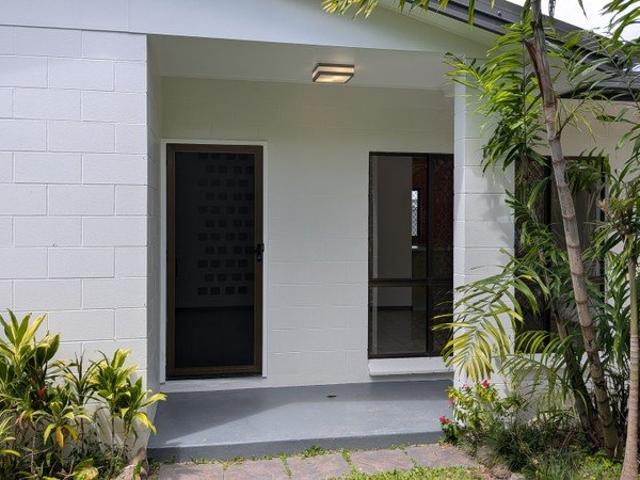 VERY NEAT MOSSMAN HOUSE IN PRIVATE SETTING