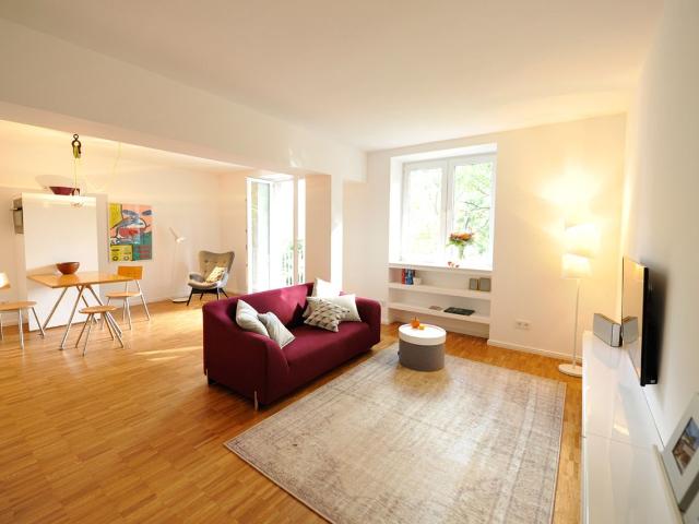 Very nice 3 room appartement with 2 southwarded balconies, Frankfurt Amsterdam Apartments for Rent