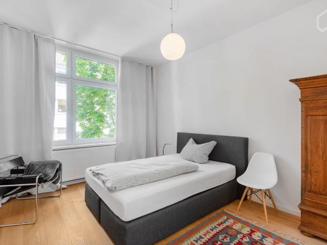 Very nice and cozy home with balcony to the south, Dusseldorf Amsterdam Apartments for Rent