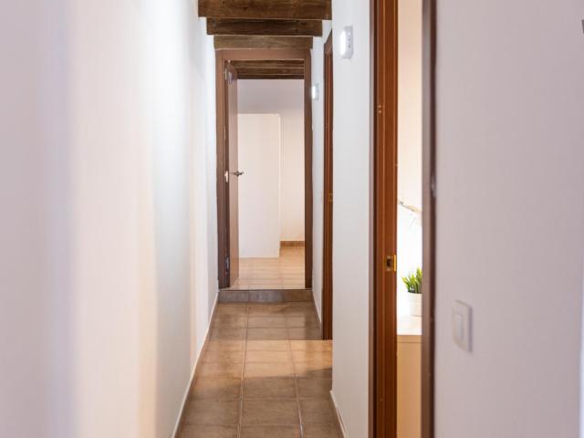 Very nice single bedroom close to Metro Station Drassanes