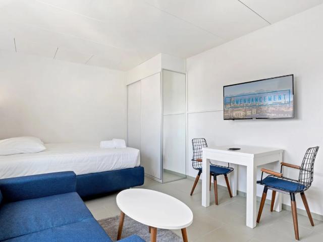 Very nice studio apartment in Sallaz, Lausanne, Lausanne Amsterdam Apartments for Rent