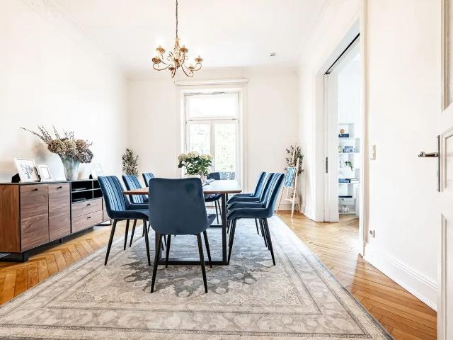 Very nice, renovated historic building apartment in Hoheluft Ost furnishing by arrangement