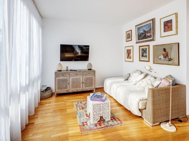 Very beautiful, high quality apartment for rent