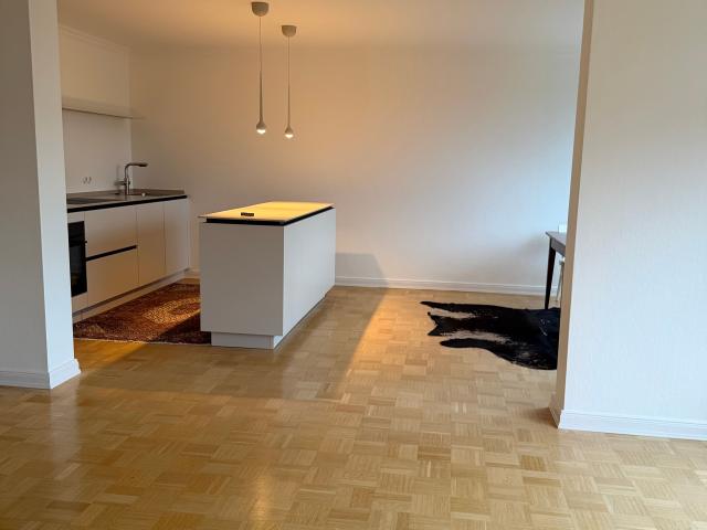 Very bright apartment in a quiet location