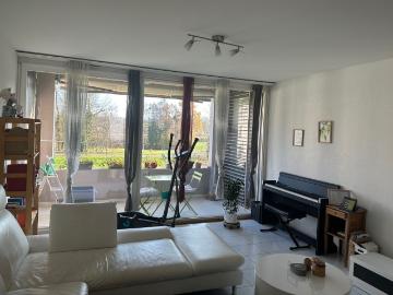 Very bright apartment near the train station