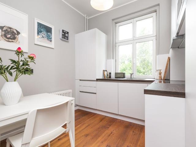 Very Central and spacious 2 bedroom apartment, Berlin Amsterdam Apartments for Rent