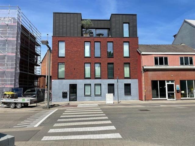Very centrally located new apartment with two bedrooms in th