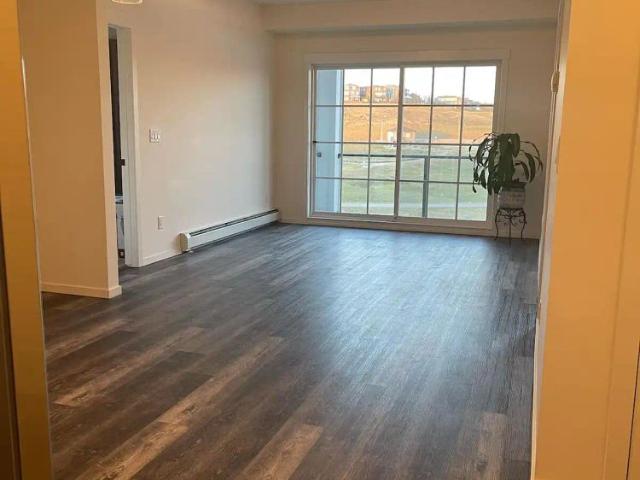Very Clean condo unit with the picturesque view — 2 Bedrooms Condo Unit