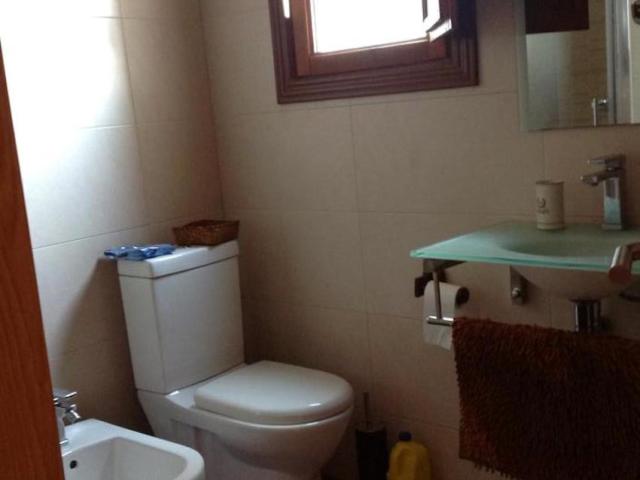 Very cool double bedroom, with a private bathroom, in Sant Cugat del Vallès