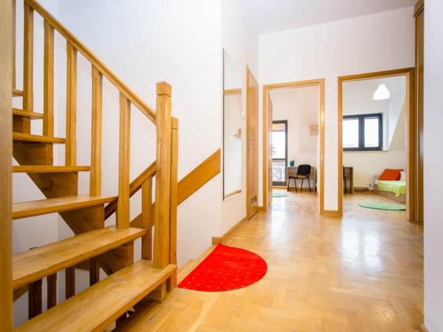 Very cool single bedroom in Kabaty