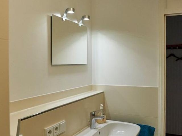 Very comfortable and spacious apartment in well kept apartment house with elevator in a quiet side street in Lövenich, Koln Amsterdam Apartments for Rent