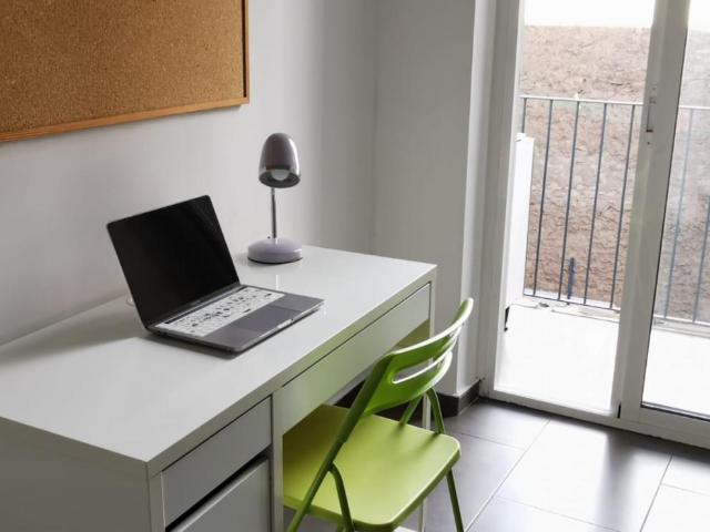 Very cosy double bedroom in the centre of Alicante