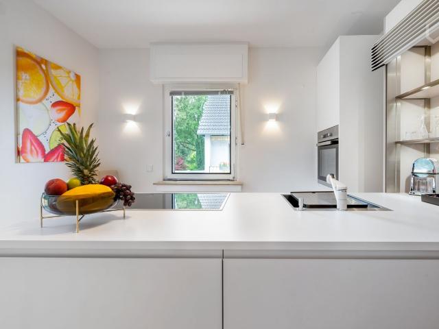 Very high quality furnished apartment with winter garden & balcony in Cologne, Koln Amsterdam Apartments for Rent