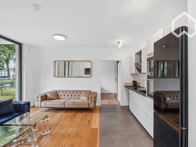 Very high quality & modern apartment with floor to ceiling windows & private terrace in Reinickendorf, Berlin Amsterdam Apartments for Rent