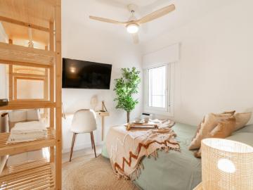 Very pleasant double bedroom in El Carmel