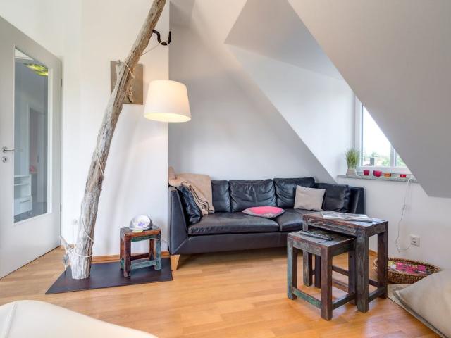 Very quiet, sunny roof terrace apartment