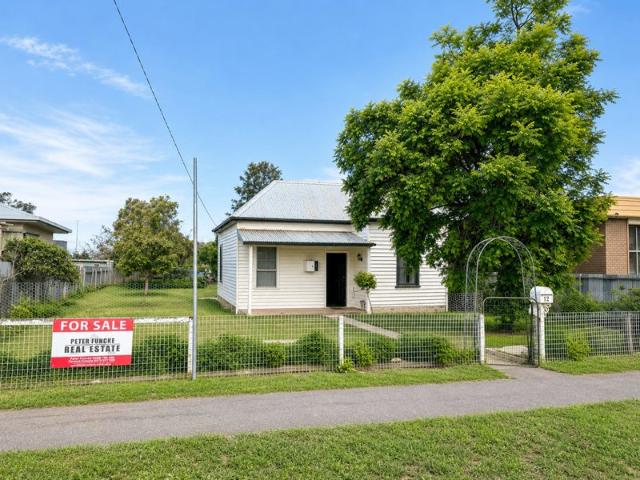 Very Rare Affordable Quaint Cottage Charm With Endless Potential Affordable Opportunity on 1673sqm