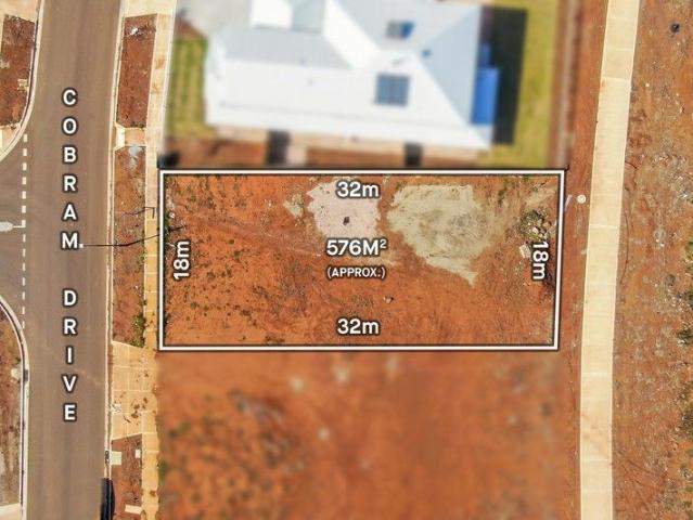 Very rare golf course block, titled, 576m2, in the heart of Eynesbury