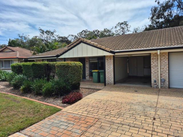 Very Rare Low Set Unit in Lovely Victoria Cove 3 bed / 2 bath