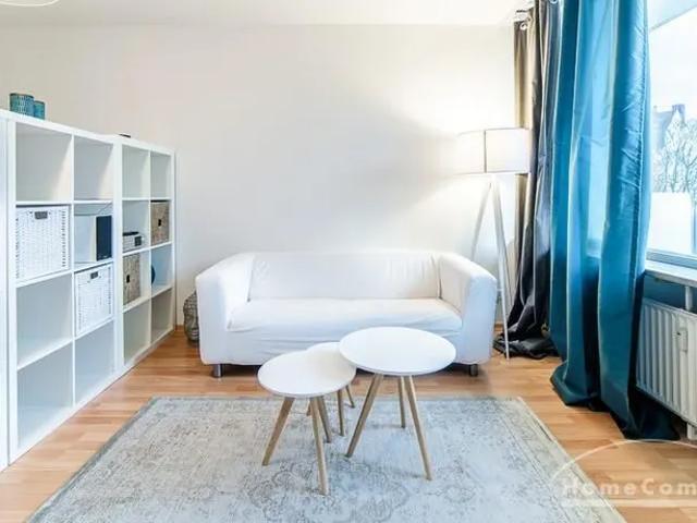 Very simply furnished single usage apartment. Temporary rental