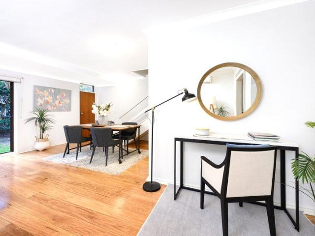 VERY SPACIOUS INTERIORS & ULTRA CONVENIENT LOCATION!