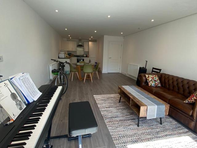 Very Spacious 2 big double bedroom flat BotleyOX2