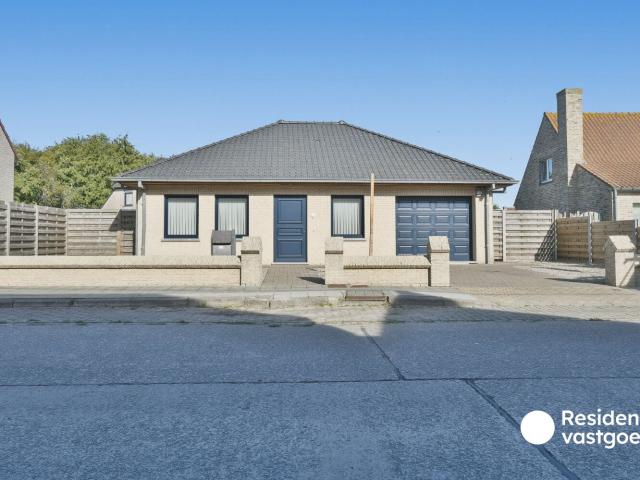 Verzorgde alleenstaande bungalow met tuin, garage en groot