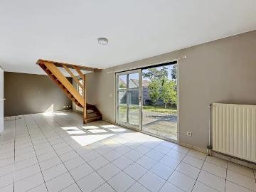 Verzorgde vakantiewoning met tuin en carport