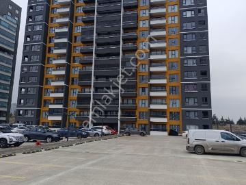 Vera Star'da, Metroya Yakın, Orman Manzaralı Eşyalı Kiralık 1+1