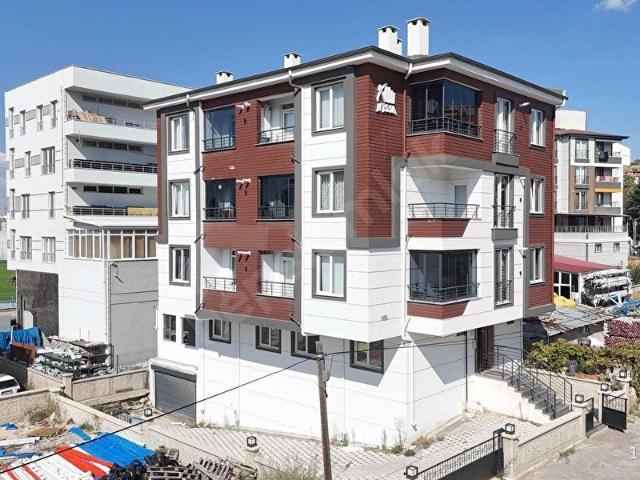 VERA'dan ÇARŞI MERKEZ DE ARA KAT KİRALIK EŞYALI 1+1 DAİRE