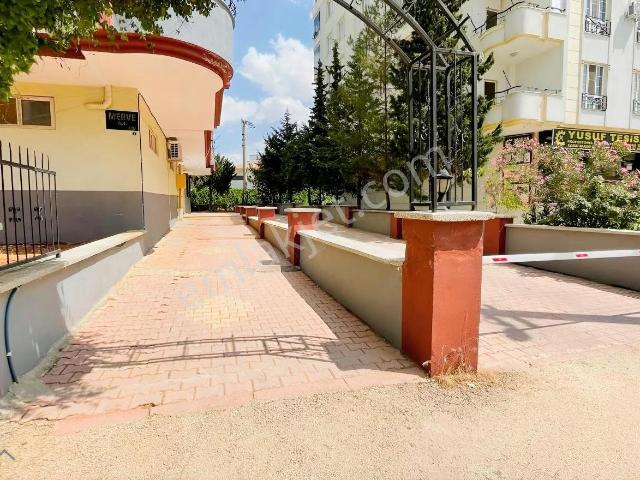 Vera'dan Defa Lıfe Yanı Merkezi Zirve Konumda 3+1 Tramvaya Yakın