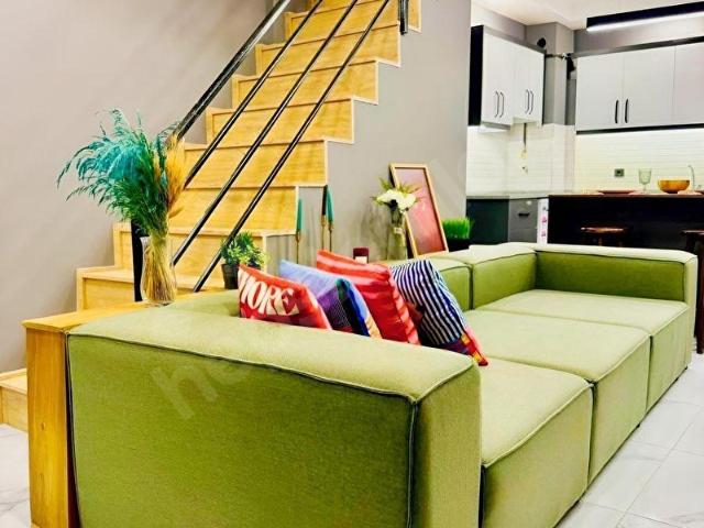 VERA'DAN SIRAKAPILAR MEVKİ 1,5+1 EŞYALI SIFIR SUIT DAİRE