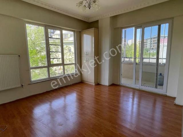 Vera'dan 500 Evlerde Kiralık 2+1 Bakımlı Daire